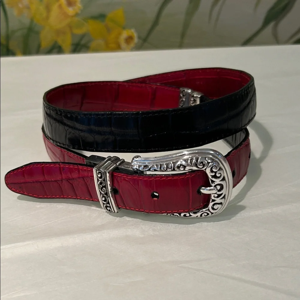 Vintage Brighton Reversible Black and Red Leather Croc-Embossed Belt.#43101